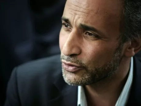 Tariq Ramadan condamné pour avoir révélé l'identité de la femme qui l'accuse de viol à Lyon