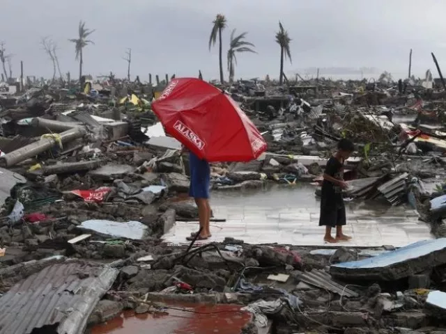 Typhon Haiyan : un avion spécial va décoller de Lyon lundi soir
