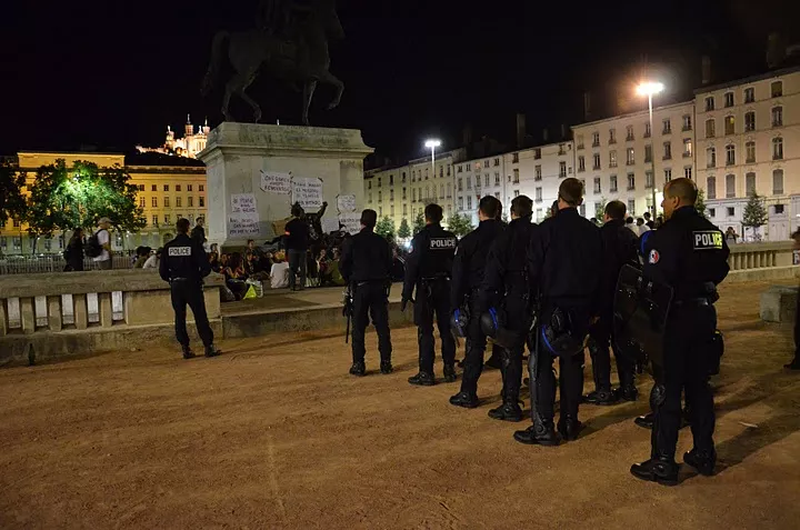 Révolte en Espagne : « A Lyon, le mouvement risque de faire pschitt »