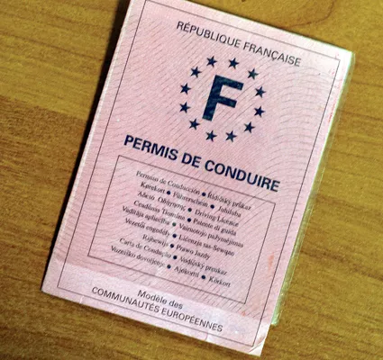 Un réseau de faux permis de conduire démantelé à Lyon