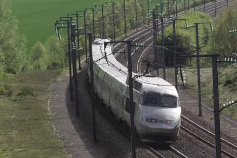 600 passagers d’un TGV Paris-Lyon bloquées en pleine voie dimanche