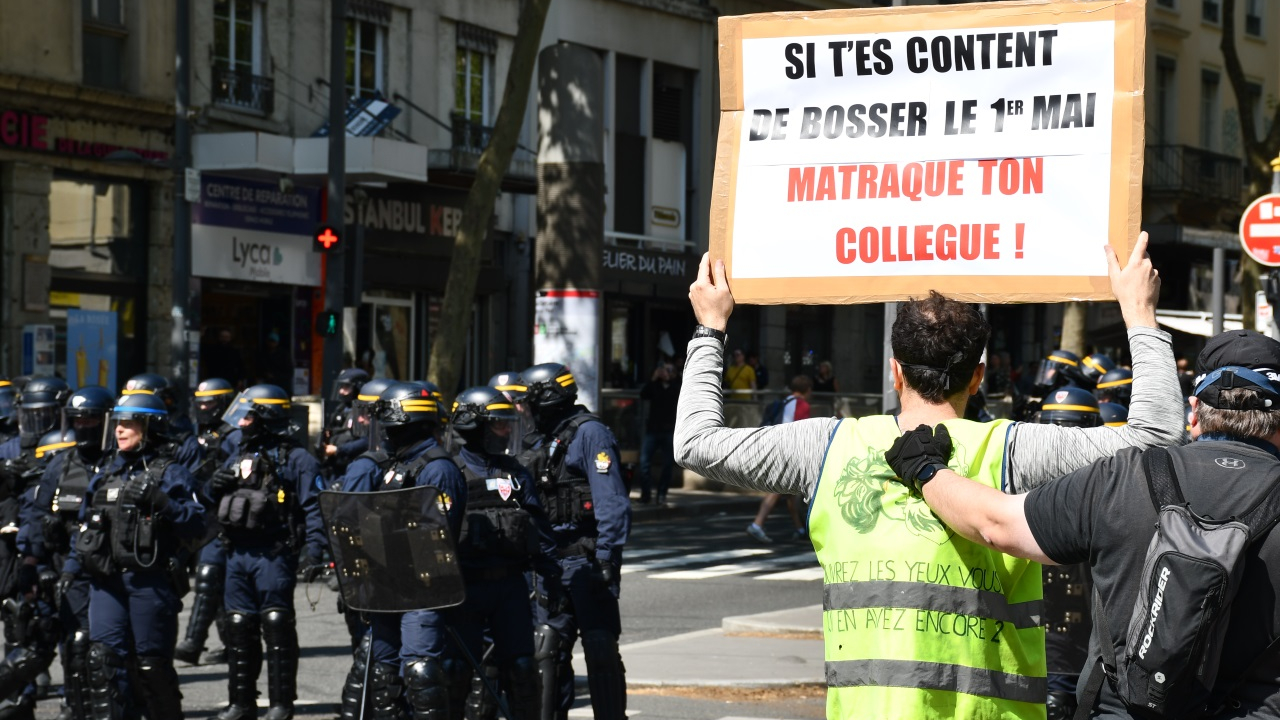 Entre 6500 et 12 000 manifestants pour le 1er mai à Lyon : des black blocs peu nombreux, des revendications fortes