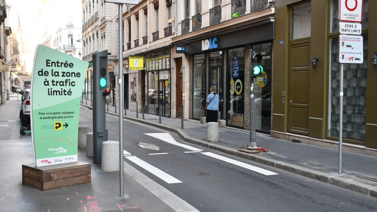 Lyon : les écologistes dénoncent le détricotage de la ZTL et la réouverture de la rue Grenette
