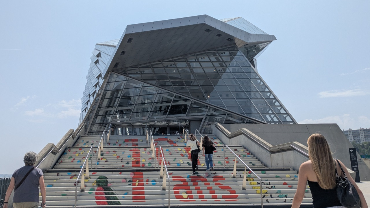 Manifestations à Lyon : le musée des Confluences et Lugdunum fermés samedi par précaution