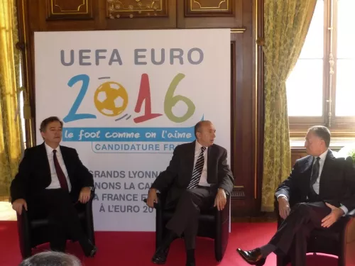Euro 2016 : Gérard Collomb salue le "coup d'accélérateur" pour le Grand Stade