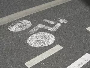 Des cyclistes à double sens dans les rues de Lyon