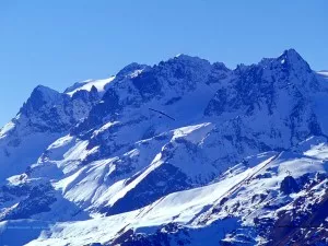 Deux alpinistes chutent mortellement dans le massif du Mont-Blanc
