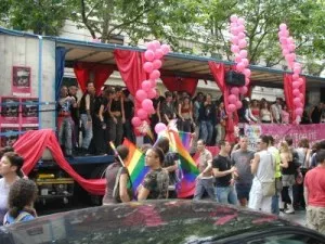 La 15e marche des fiertés, la Gay Pride, a lieu samedi à Lyon