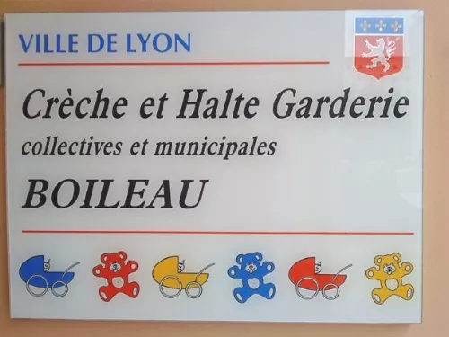 Lyon: faible mobilisation pour les crèches