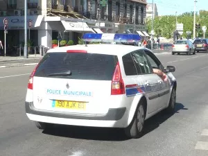 Quatre hommes ont été interpellés mardi à Meyzieu et Pusignan