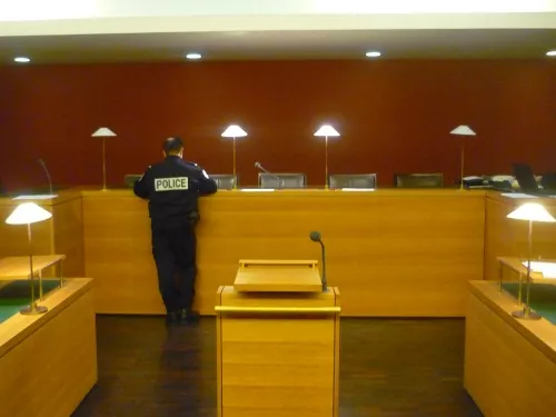 Un Lyonnais de 21 ans condamné à 6 mois de prison dont 3 ferme et écroué