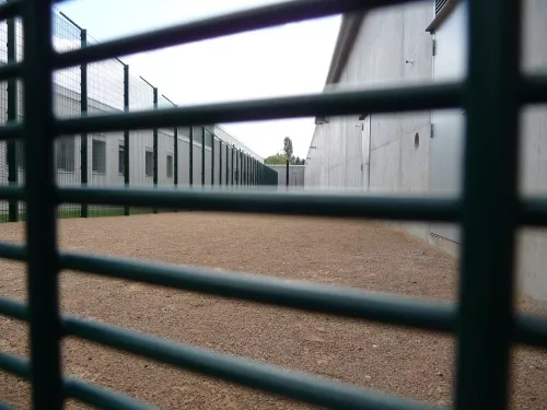 Un bébé de 13 mois placé au centre de rétention administrative de Lyon