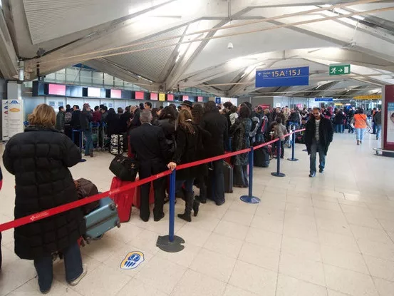 Neige : encore des perturbations dans les gares et les aéroports à Lyon