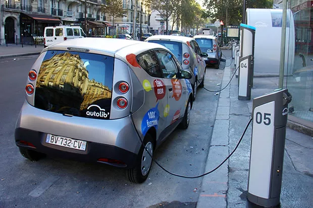 130 voitures électriques Autolib' disponible en septembre à Lyon