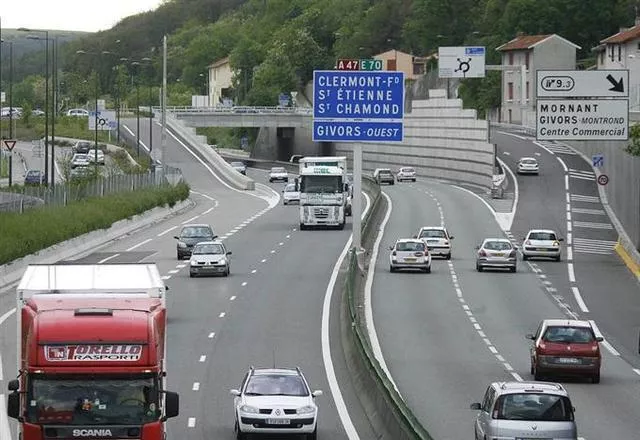 Une voie ferr&eacute;e avec l'A45 entre Lyon et St-Etienne ?