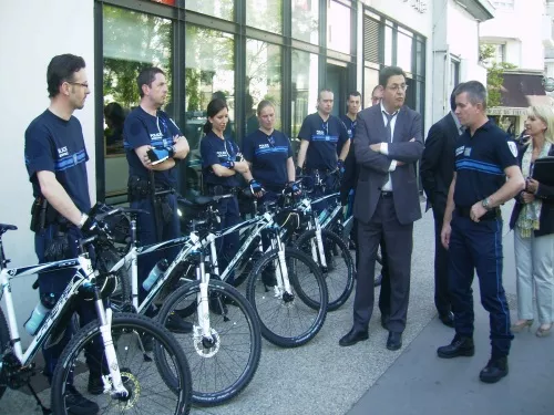 Villeurbanne met ses policiers sur des vélos