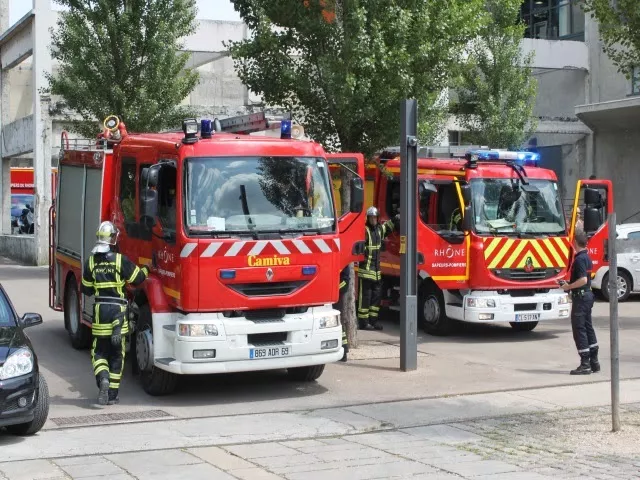 Lyon 3e : un équipage de pompiers pris à partie lors d'une intervention