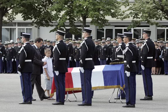 Les obs&egrave;ques du jeune soldat lyonnais mort en Afghanistan auront lieu lundi en Savoie