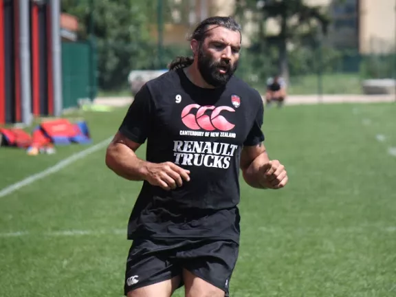 LOU Rugby : blessé, Chabal indisponible pour trois mois