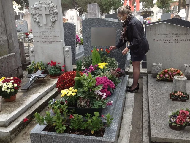 Les cimetières lyonnais fleuris pour la Toussaint