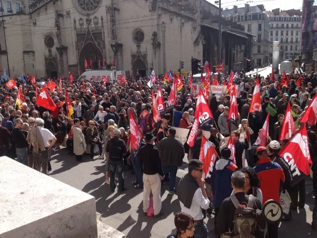 Journée interprofessionnelle de mobilisation : 1000 personnes manifestent à Lyon