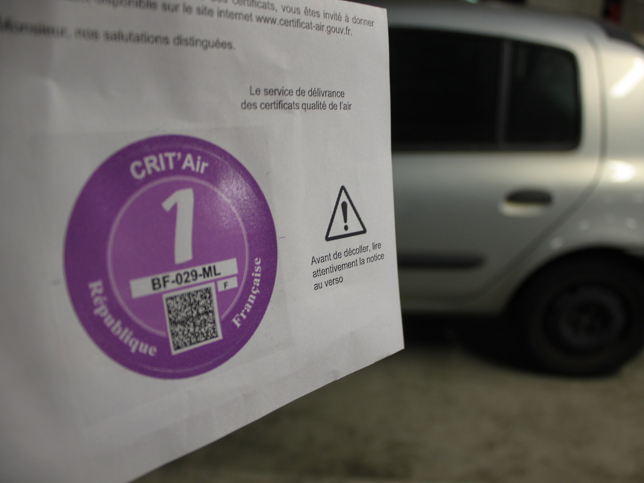 La vignette Crit'Air désormais obligatoire en cas de pic de pollution à ...