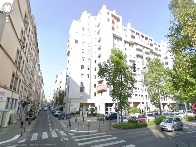 Lyon : un homme se jette du 7e étage