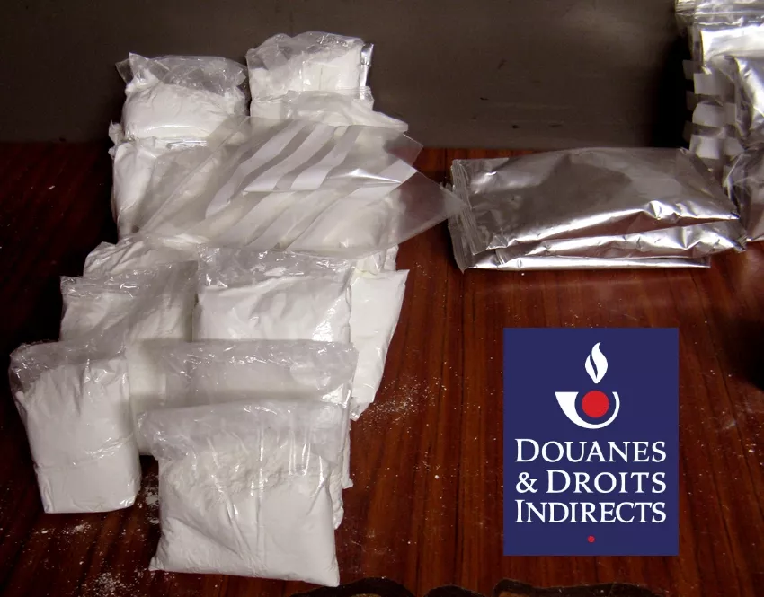 Près de 15 kilos de cocaïne interceptés à l'aéroport de Lyon-Saint-Exupéry