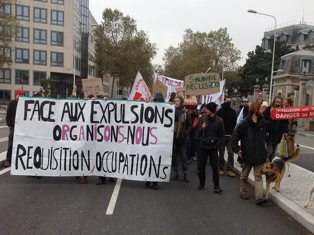 Lyon : 200 personnes manifestent pour le droit au logement