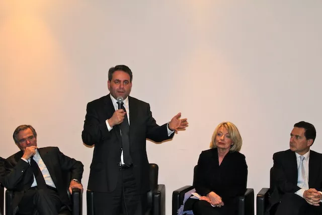 Xavier Bertrand : « Je crois plus au Grand Chelem de l’équipe de France du rugby qu’à celui des socialistes »