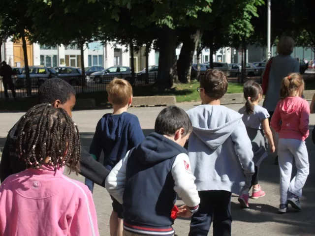 Réforme des rythmes scolaires à Lyon : "une vraie opportunité pour l'emploi"