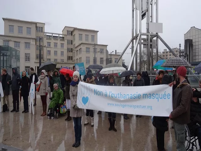 Mobilisation à Lyon du mouvement «soulager mais pas tuer»