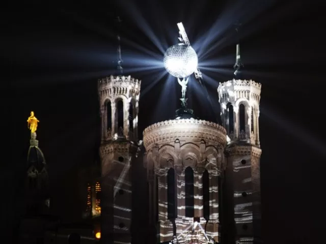 Fête des Lumières : un million de personnes dans les rues de Lyon samedi soir !