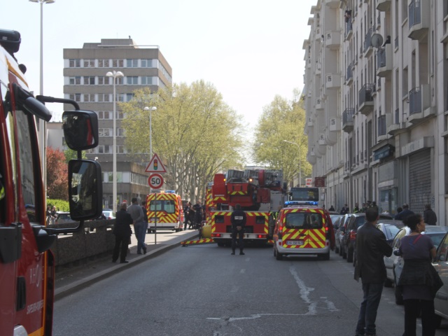Lyon : feu de poubelles sur la rue Garibaldi