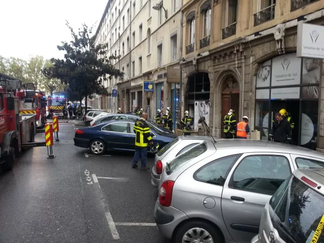 Lyon : les pompiers interviennent pour un feu au spa "Sensation de Soi"