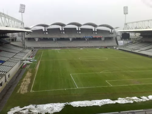 Le stade de Gerland ne fera pas le plein pour la réception de l'APOEL