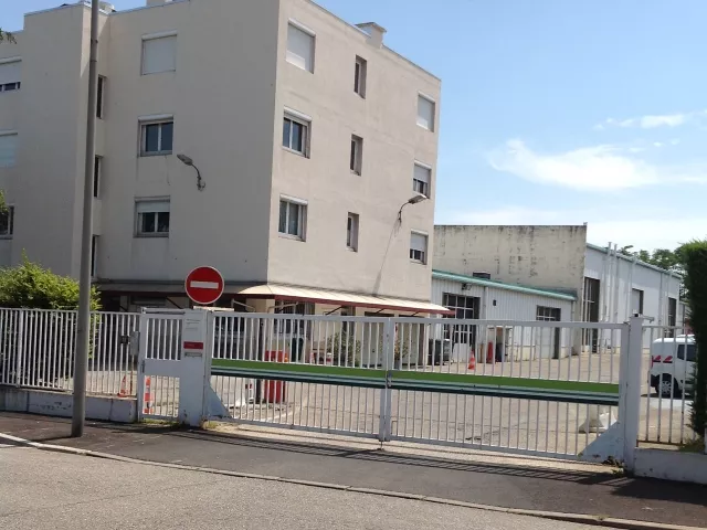 Immolation d'un agent du Grand Lyon : à Vénissieux, "c'est Guantanamo !"
