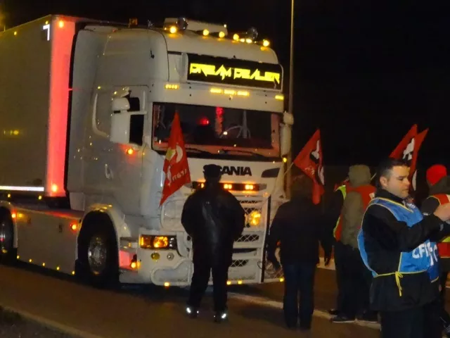 Grève des routiers : le Marché de gros de Corbas bloqué jusqu'à mardi