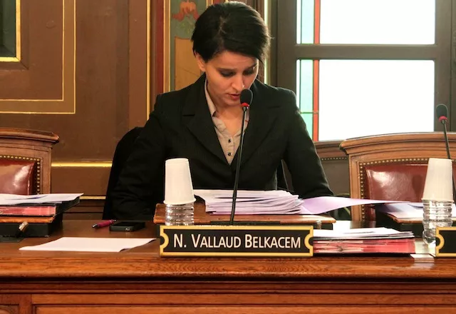 Au Conseil Général, Najat Vallaud-Belkacem préfère déjeuner seule