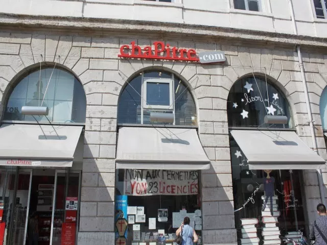 Lyon : les grands éditeurs offrent un pot aux salariés de la librairie Chapitre