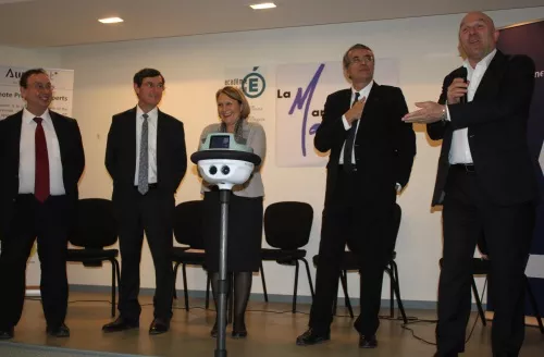 Le premier "robot lycéen" a été présenté à Lyon