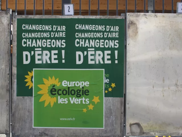 Municipales : les panneaux électoraux fleurissent à Lyon