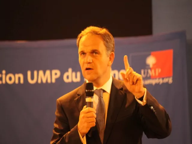 Cinq parlementaires UMP du Rhône réclament un interim de Juppé