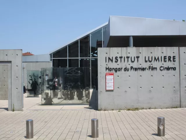 Institut Lumi&egrave;re : les Lyonnais vont pouvoir retourner le premier film des fr&egrave;res Lumi&egrave;re !