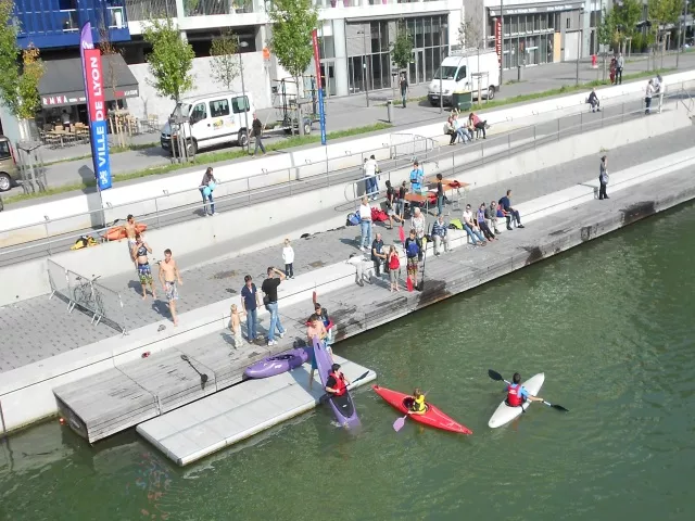 La Saône envahie de bateaux pour la Lyon Kayak