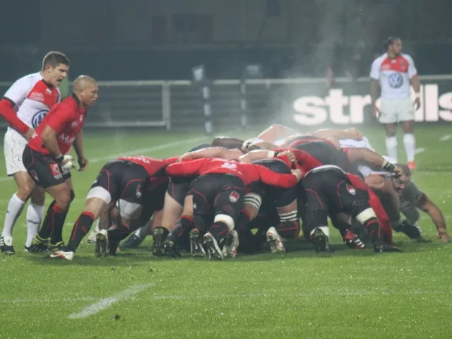 Le LOU Rugby mouillé par la pluie d'Aurillac (19-16)