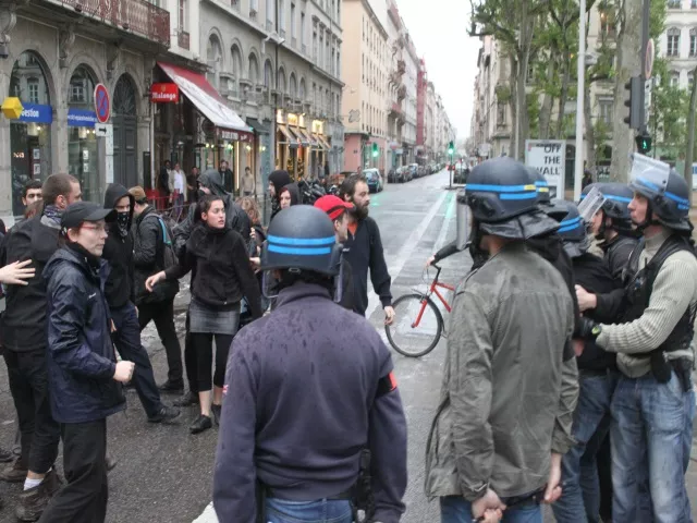 Rassemblement des Jeunesses Nationalistes à Lyon : 25 interpellations ... chez l'extrême-gauche