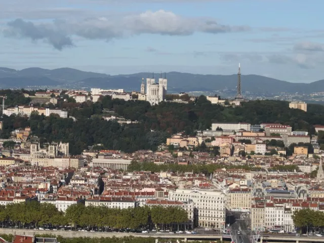 Lyon : ouverture d’un pôle pour traiter les comptes à l'étranger non déclarés