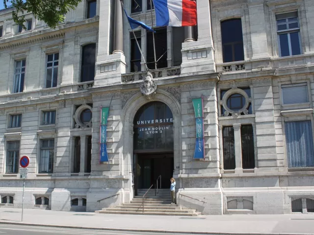 Comue Lyon Saint-Etienne : 11 universités regroupées en une "plus forte et plus attractive"