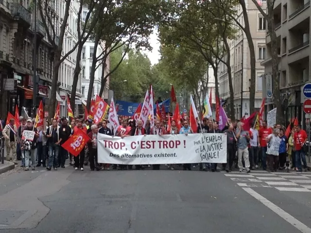 Retraites et emploi : entre 4300 et 8500 personnes dans la rue à Lyon